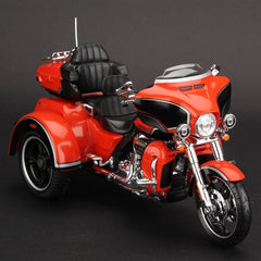 1:12 Harley-Davidson CVO Tri Glide 2021 three-wheeled motorcycle
